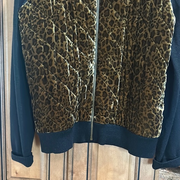 Leopard Print and Black Jacket - Picture 6 of 6